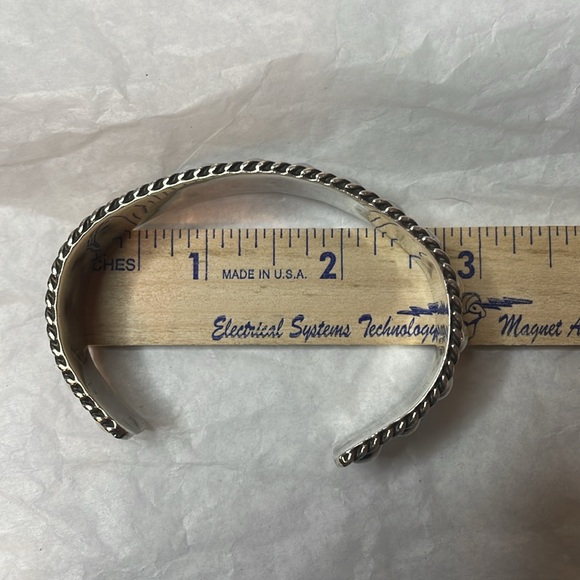 Sterling Silver Cuff Bracelet (.925 Mexico TR-24) - Picture 9 of 12